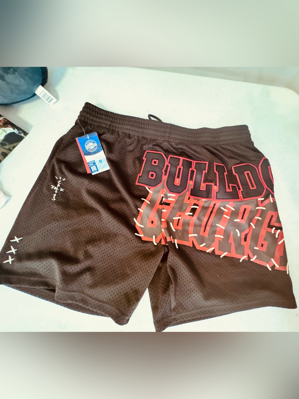 Mitchell & Ness Brown UGA Bulldogs Graphic Athletic Shorts. Men’s XXL